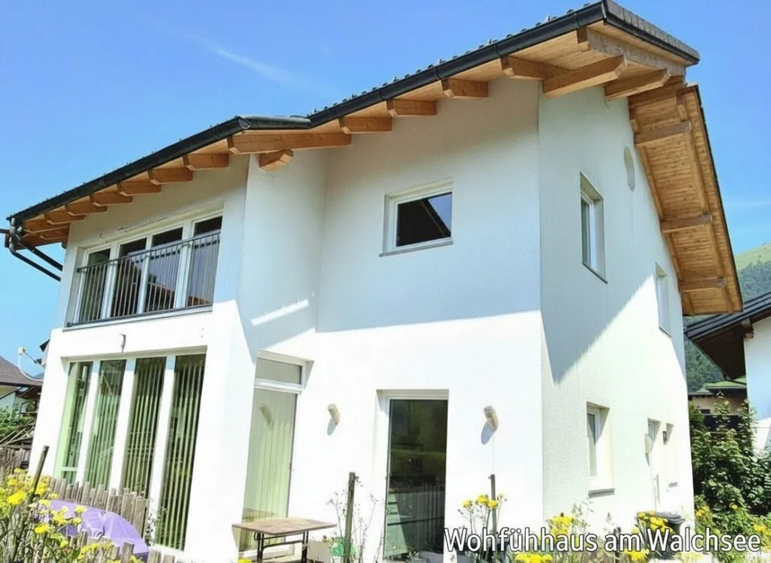 Top-Objekt ! Gepflegtes exclusives Einfamilienhaus mit riesigem Grundstück - Bild 1