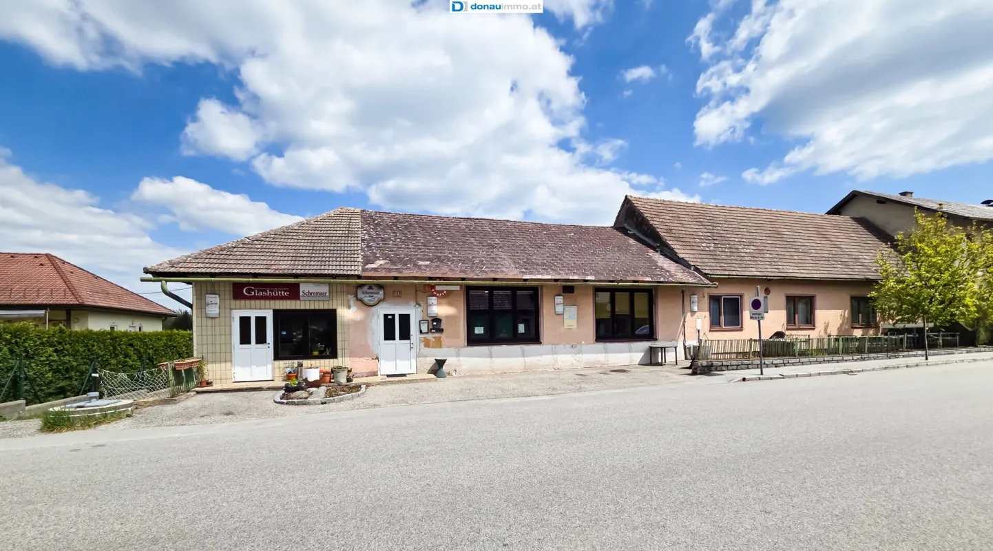 Beliebtes Gasthaus mit Wohnung und großem Baugrund sucht neue Besitzer - Bild 1