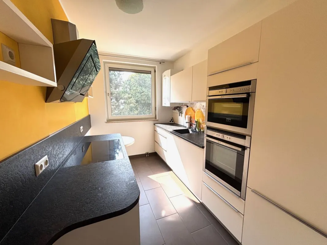 MODERNE WOHNUNG IN EINER WOHLFÜHLREGION... - Bild 1