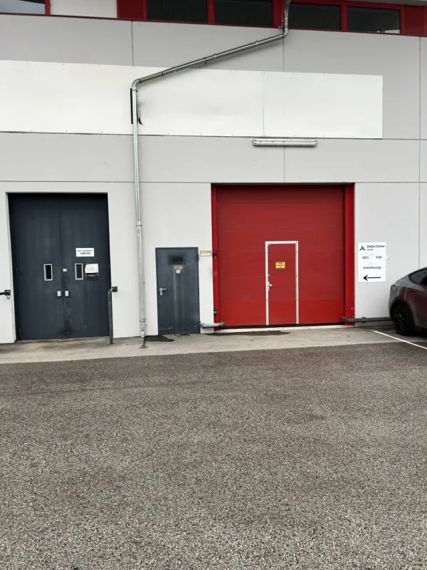 Großzügige Gewerbefläche im Erdgeschoss - Bild 1