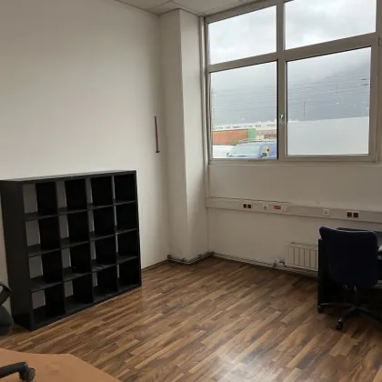 Großzügige Gewerbefläche im Erdgeschoss - Bild 3