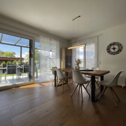 Traumhafter Bungalow mit überhohen Räumen - Bild 3