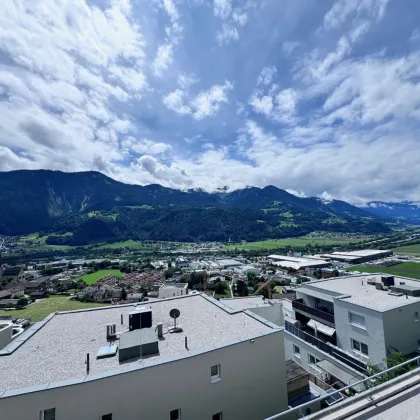 Traumhafte 3 Zimmer Terrassenwohnung mit Weitblick in Toplage von Jenbach zu verkaufen - Bild 2