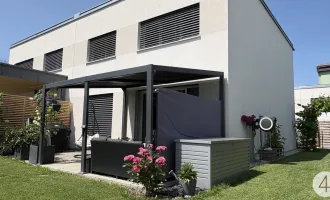 STRAHLEND IN DEN SOMMER! POOL, Garten, Terrasse! Wohnraumkühlung! PV-Anlage!