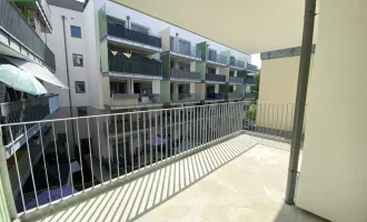 Das ist SIE! Neubau-Wohnung mit Abstellraum und großem Innenhof-Balkon - Straßenbahn 26 vor der Tür, S-Bahn in der Nähe!