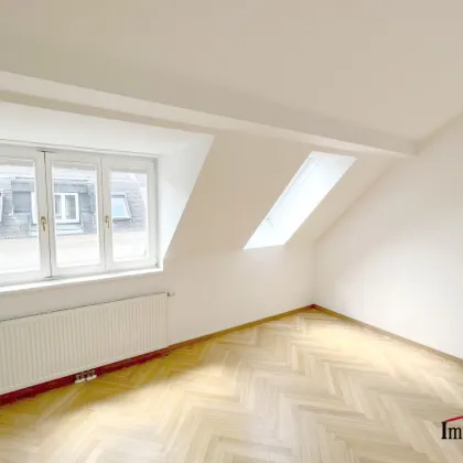 Im Herzen des 1. Wiener Gemeindebezirks - 3-Zimmer-Dachgeschosswohnung mit Klimaanlage und Balkon! - Bild 3