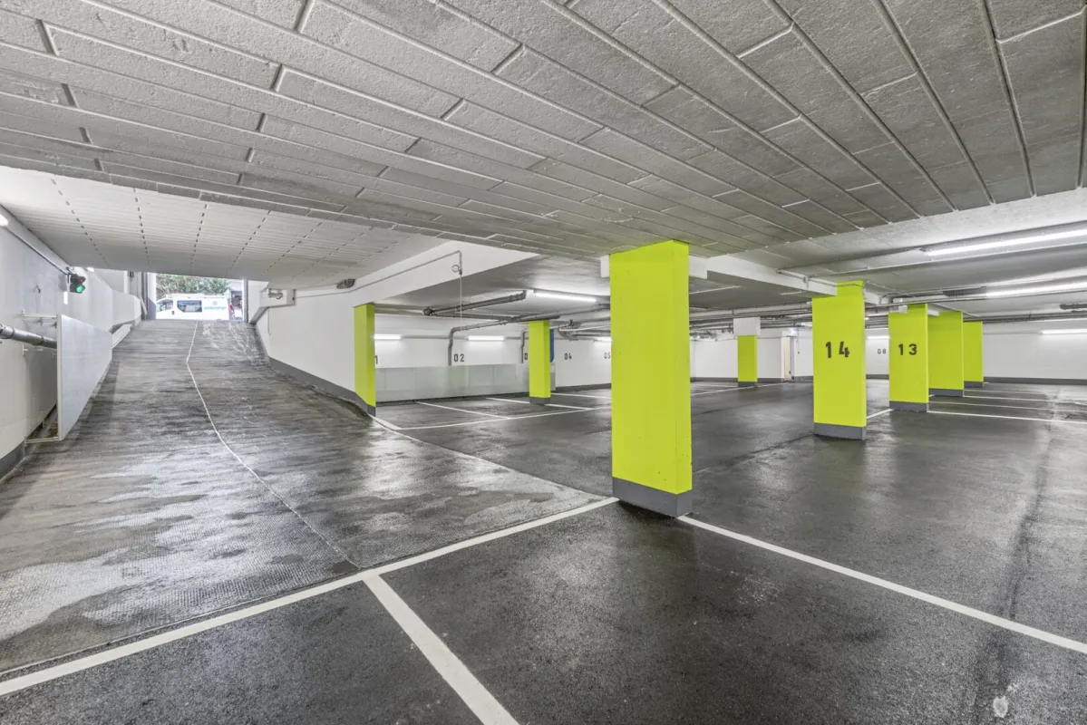 Garagen - Stellplatz in neuer geräumiger Tiefgarage in 1190 - Bild 1