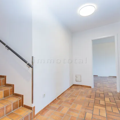 Architektenhaus mit Fernsicht in traumhafter Waldrandlage - Bild 3