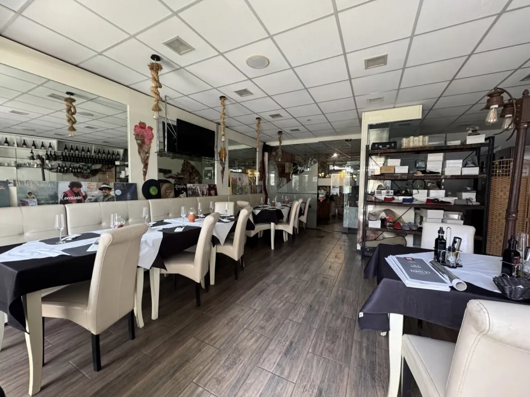 Einzigartige Gelegenheit im Zentrum von Voitsberg – Gastronomiebetrieb in Top-Lage  Eissalon | Restaurant | Café | Pizzeria - Bild 1