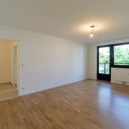 3 Zimmer mit Loggia in Hoflage – frisch generalsaniert & bestens gelegen - Bild 2