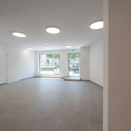 EBENERDIGES GESCHÄFTSLOKAL *ERSTBEZUG* - Bild 3