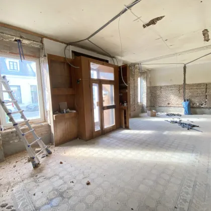 ATTRAKTIVES GESCHÄFTSLOKAL IN CHARMANTEN BIEDERMEIERHAUS NAHE DEM SCHLOSS HETZENDORF - Bild 2
