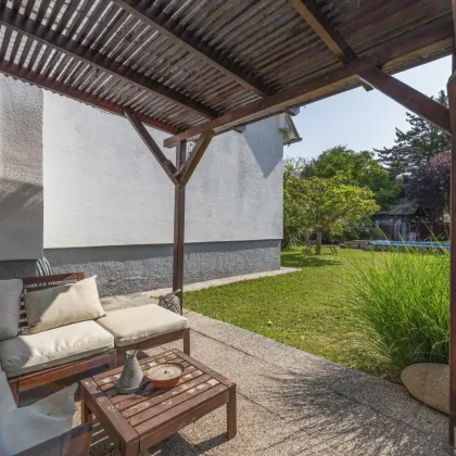 Einfamilienhaus mit großem Garten und Entwicklungspotenzial - Bild 2