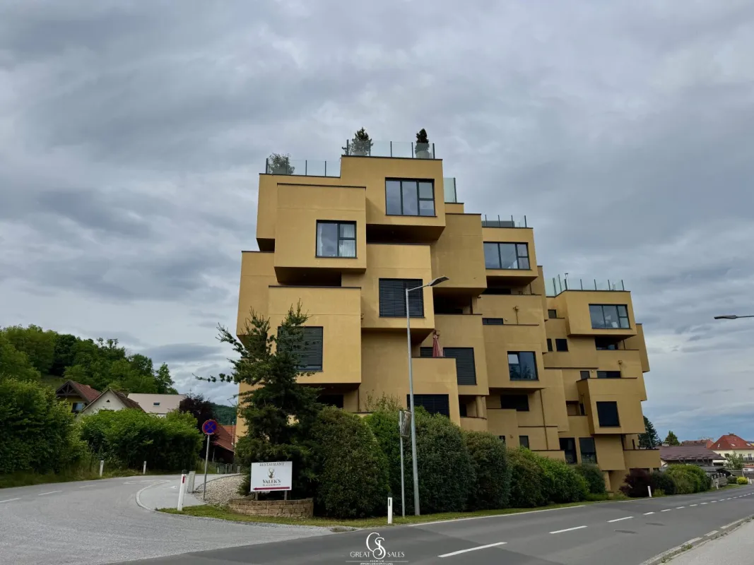 Attraktive Beteiligung an Immobilien-GmbH mit 9 Wohneinheiten & 15 TG-Plätzen in Bestlage von Seiersberg - Bild 1