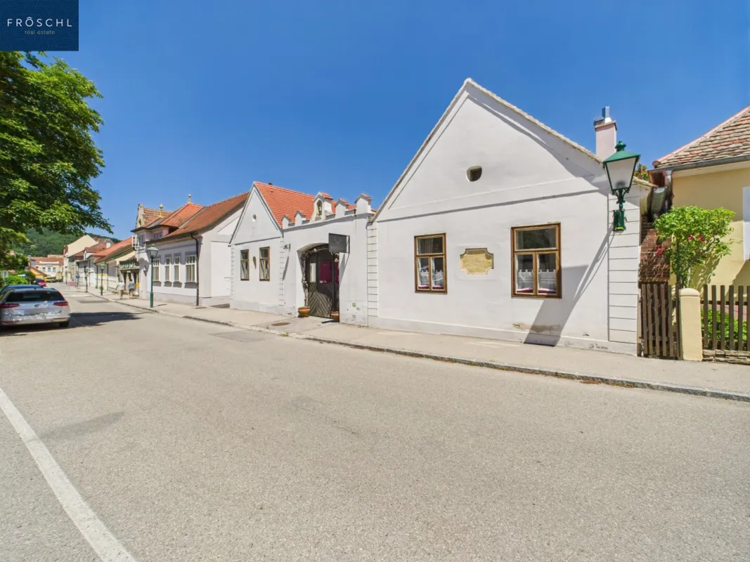 Denkmalgeschütztes Gasthaus 'Zum Goldenen Hirschen' - Einzigartiges Kulturdenkmal mit Gastronomietradition seit 1920 - Bild 1