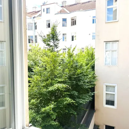 HISTORISCHER CHARME MIT MODERNEM WOHNKOMFORT - ZENTRUMSNAHE SINGLEWOHNUNG - Bild 3