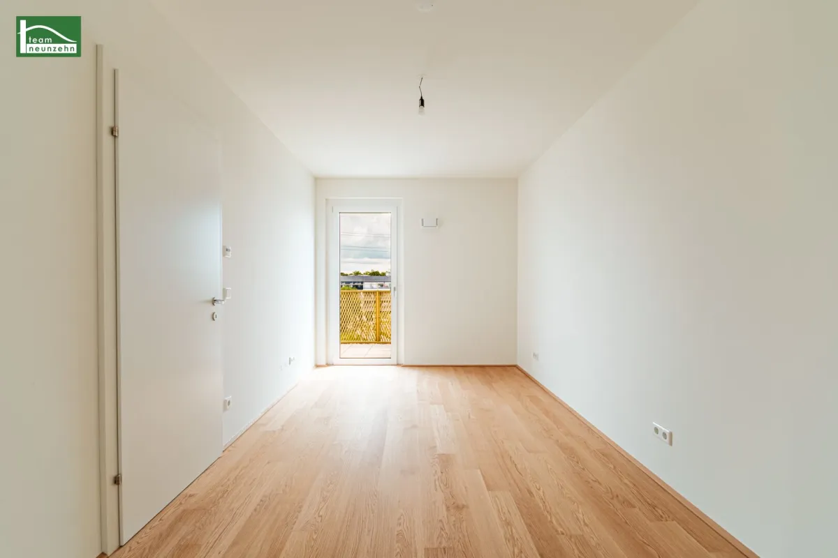 Alles was man sich wünscht – kostengünstige Heizung/“Kühlung“ über Erdwärme, PV-Anlage, weitläufige Grünflächen - Bild 1