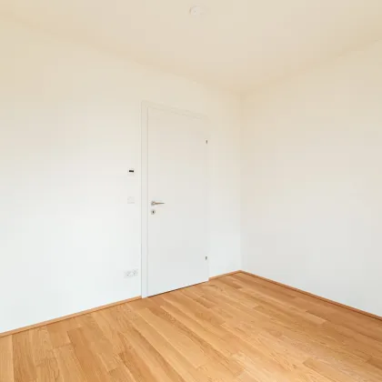 „Hirschfeld – Naturnah wohnen“ – Niedrig-Energie-Standard-Neubau in begehrter Grün-Ruhelage - Bild 2