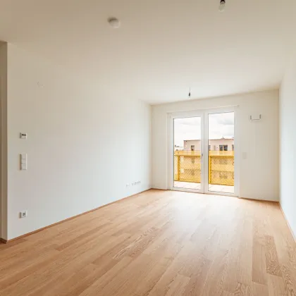 „Hirschfeld – Naturnah wohnen“ – Niedrig-Energie-Standard-Neubau in begehrter Grün-Ruhelage - Bild 2