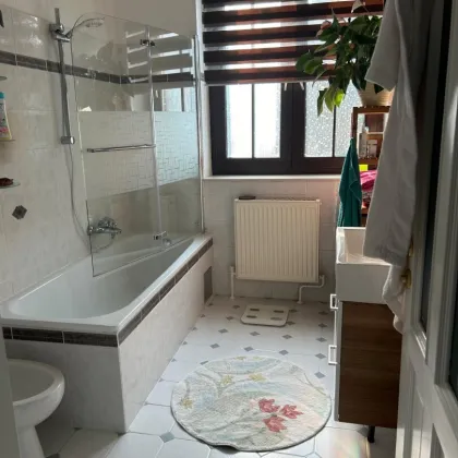 Neuer Preis - Oberlisse - 157 qm WNFL + 94 qm Keller - Oberlisse - 4 Schlafzimmer - alle Zimmer getrennt begehbar! - Bild 3