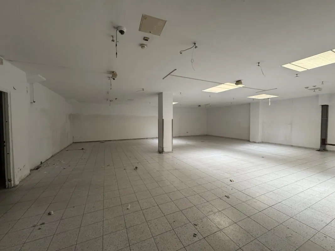 Große Geschäftsfläche in gute Lage in Linz! Jetzt Besichtigen! JETZT ANFRAGEN! - Bild 1