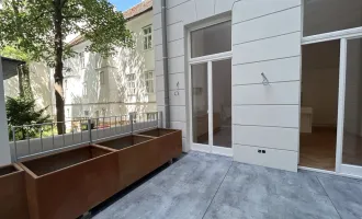 Repräsentativer, wunderschöner Altbau mit Terrasse + Garten - Erstbezug!