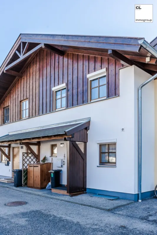 Top gepflegtes Reihenhaus in zentraler Lage von Thalgau - Bild 1