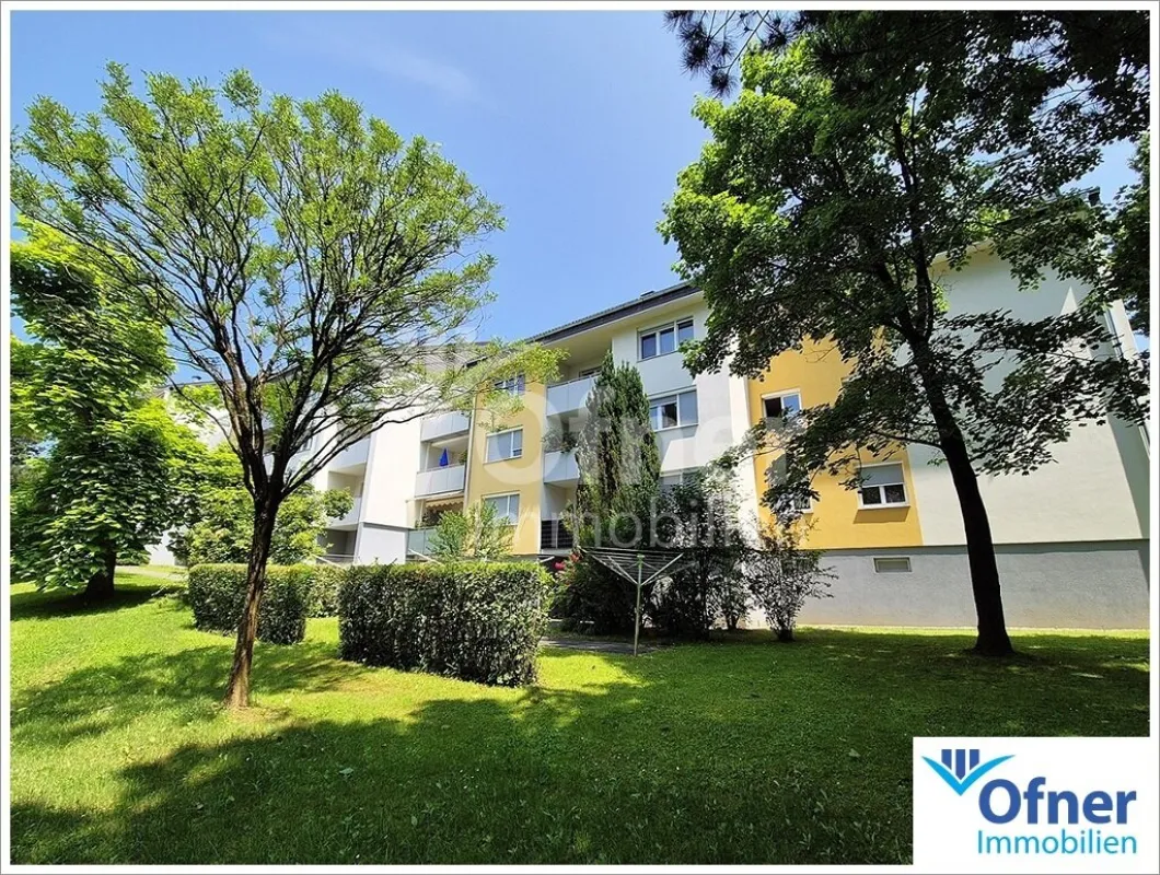 Sanierte Wohnanlage im Grünen - schöne Wohnung mit Loggia - Bild 1