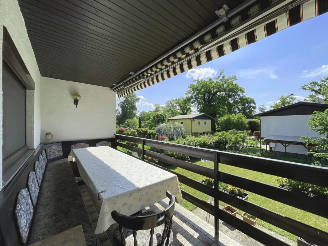 Idyllisches Ferienhaus mit Urlaubsflair - mit großem Garten & Seenähe - Bild 1