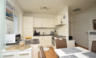 SPITZEN BALKON mit 13m²! Toll aufgeteilte 2-Zimmer WOHNUNG in TOP LAGE! Ab September!