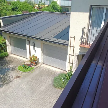 K3 - Salzburg-Maxglan - 2 Familienhaus mit 3 Garagen, Carport und wunderschönen, sonnigen Garten - Bild 2