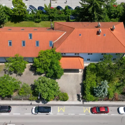 Saniertes Mehrfamilienhaus mit 3 Wohneinheiten und Werkstatt auf 1.755 m² Grund - Bild 2