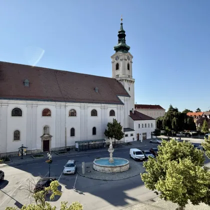 Helle Büro- oder Kanzleiräumlichkeit in Toplage am Hauptplatz von Bruck an der Leitha! - Bild 2