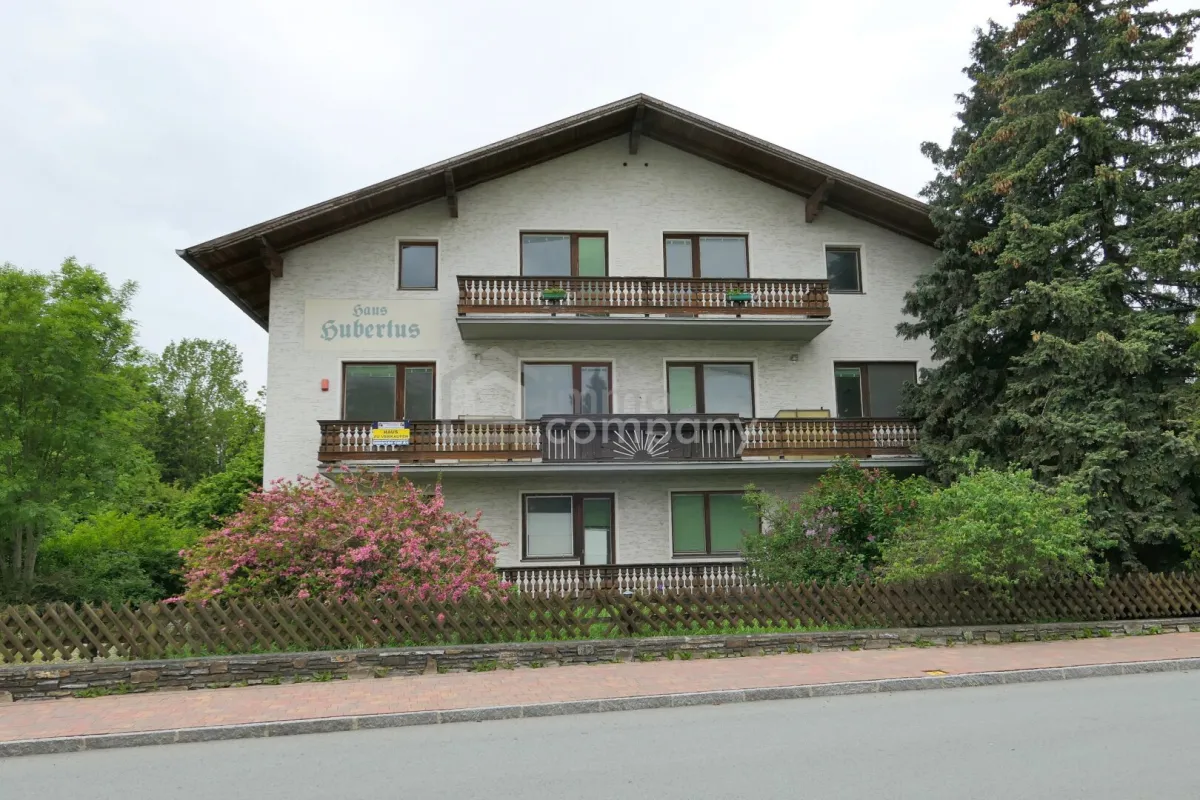 Haus mit Entwicklungskonzept für 10 Wohnungen - Bild 1