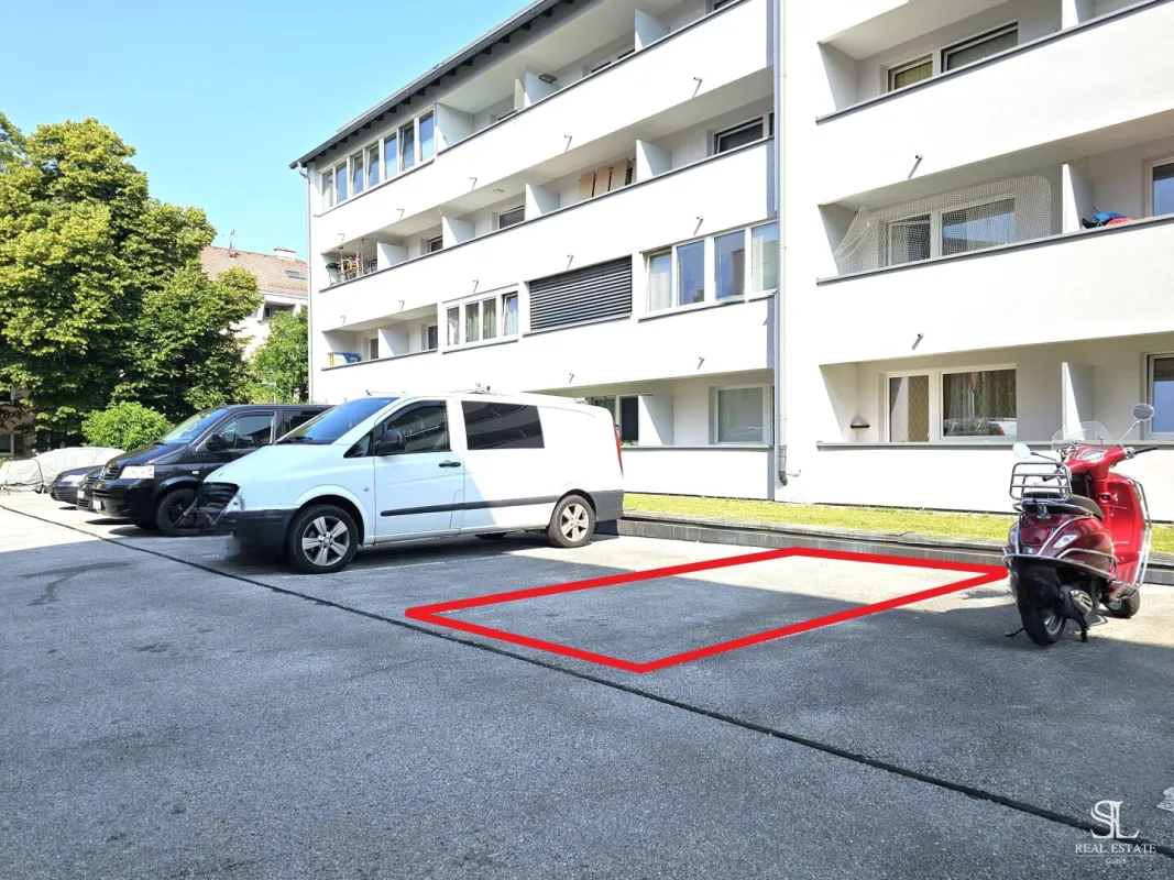 Innsbruck - Parkplatz in Innenhoflage zu vermieten - Bild 1