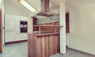 Kolsass - Interessante, großzügige 3 Zimmerwohnung
