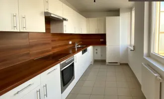3 ZIMMER | KLIMATISIERTE DACHGESCHOSSWOHNUNG | 2 TERRASSEN | AB SOFORT VERFÜGBAR