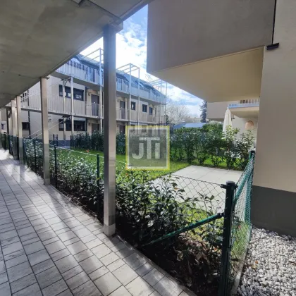 Neubau! Erstbezug! 2 Zimmer mit Terrasse und Garten! + Tiefgaragenplatz! - Bild 3
