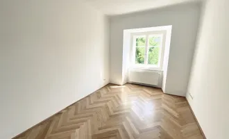 Wohnen im denkmalgeschützen Stadtpalais! Frisch sanierte 3-Zimmer-Wohnung mit idealer Raumaufteilung!