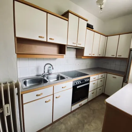 * Charmante 2-Zimmer-Wohnung mit 50m2 mit Balkon, Lift & Parkplatz Nähe Belgier Kaserne - Bild 2