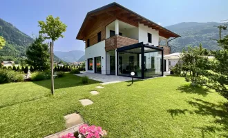 IHR PRIVATES PARADIES IN SEENÄHE! TRAUMHAUS MIT WUNDERSCHÖN ANGELEGTEM GARTEN UND VIEL PRIVATSPHÄRE! EINE KOMPOSITION AUS MODERNE, TRADITION UND ÄSTHETIK!