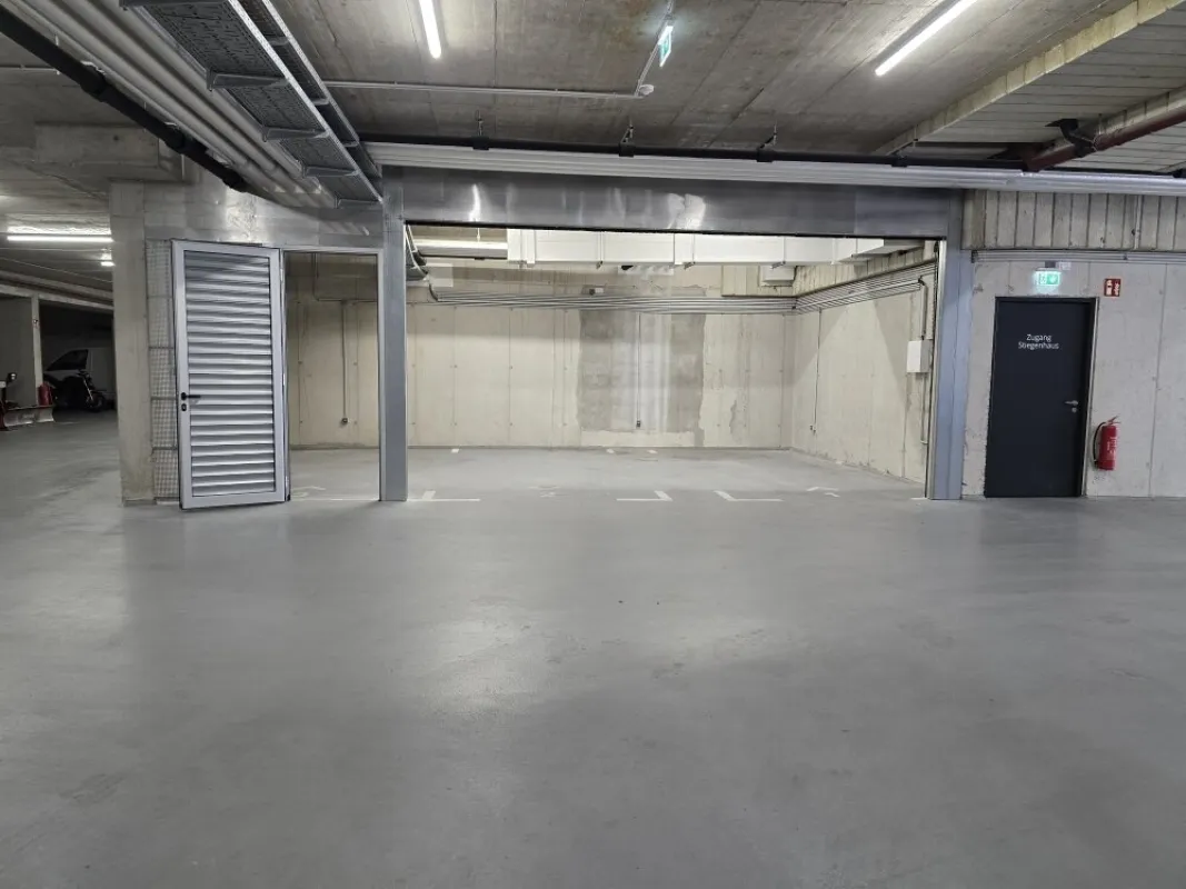 39 m² Lagerfläche/Dreifach-Rolltor-Stellplatz zu nur EURO 332,50 Netto/Monat - MIT DIREKTER ZUFAHRT - Bild 1