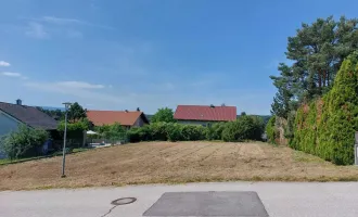 SCHÖNES, SONNIGES GRUNDSTÜCK FÜR EINFAMILIENHAUS IN ABSOLUTER GRÜNRUHELAGE! SCHÖNE WOHNSIEDLUNG!