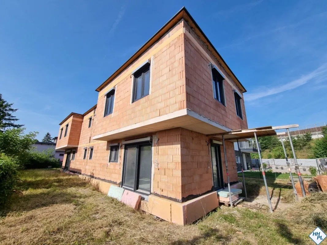 Ihr neues Zuhause in Kottingbrunn: Doppelhaushälfte mit Garten und Terrasse! - Bild 1