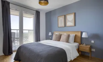 EXCLUSIVE 2-ROOM APARTMENT - MARINA TOWER