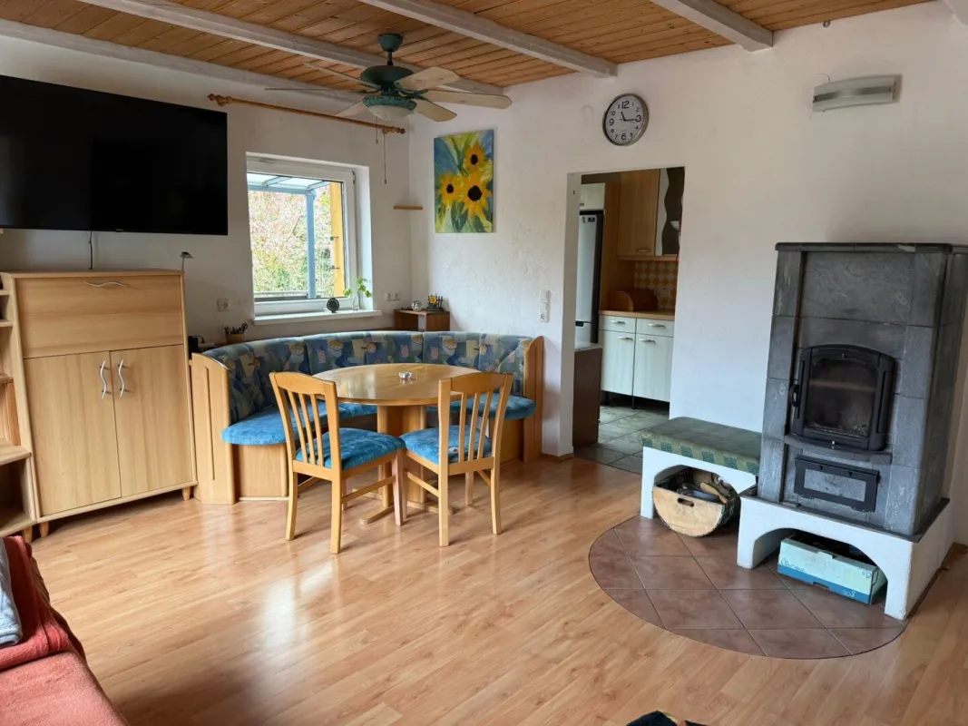 Charmantes Einfamilienhaus in der idyllischen Ortschaft Eidenberg - Bild 1