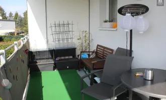 Schöne ruhige Wohnung mit großem überdachtem SW-Balkon, TG Platz und Kellerabteil