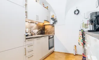 SEHR ZENTRALE LAGE AM STADTPARK I *AB 01.07.* I XL-TERRASSE I TOP-KÜCHE I SEHR HELL & RUHIG I BADEWANNE I WG TAUGLICH I MODERN SANIERT I LICHTDURCHFLUTET I