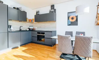 STYLISCHES PENTHOUSE I SMART-LIVING I KLIMA I SONNENTERRASSE I OFFENE DESIGN-KÜCHE I ELEGANTES BAD MIT REGENDUSCHE I
