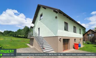 Charmantes Einfamilienhaus mit großem Grund